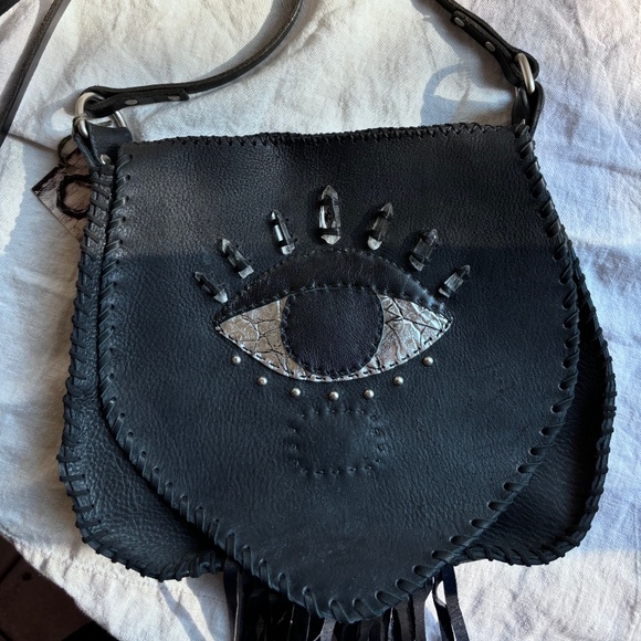Black Leather saddle bag /shoulder bag/ leather purse with fringe .NWT - Picture 7 of 12